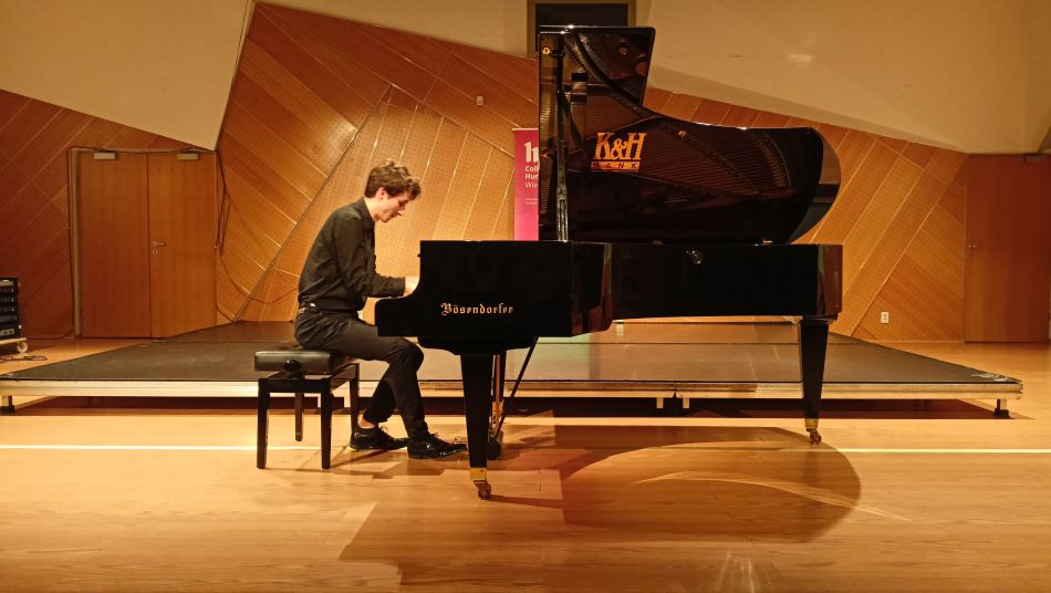 Magyar Valentin, Junior Prima díjas zongoraművész koncertje Bécsben